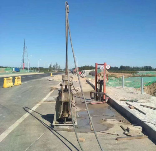 花垣公路高聚物注浆加固